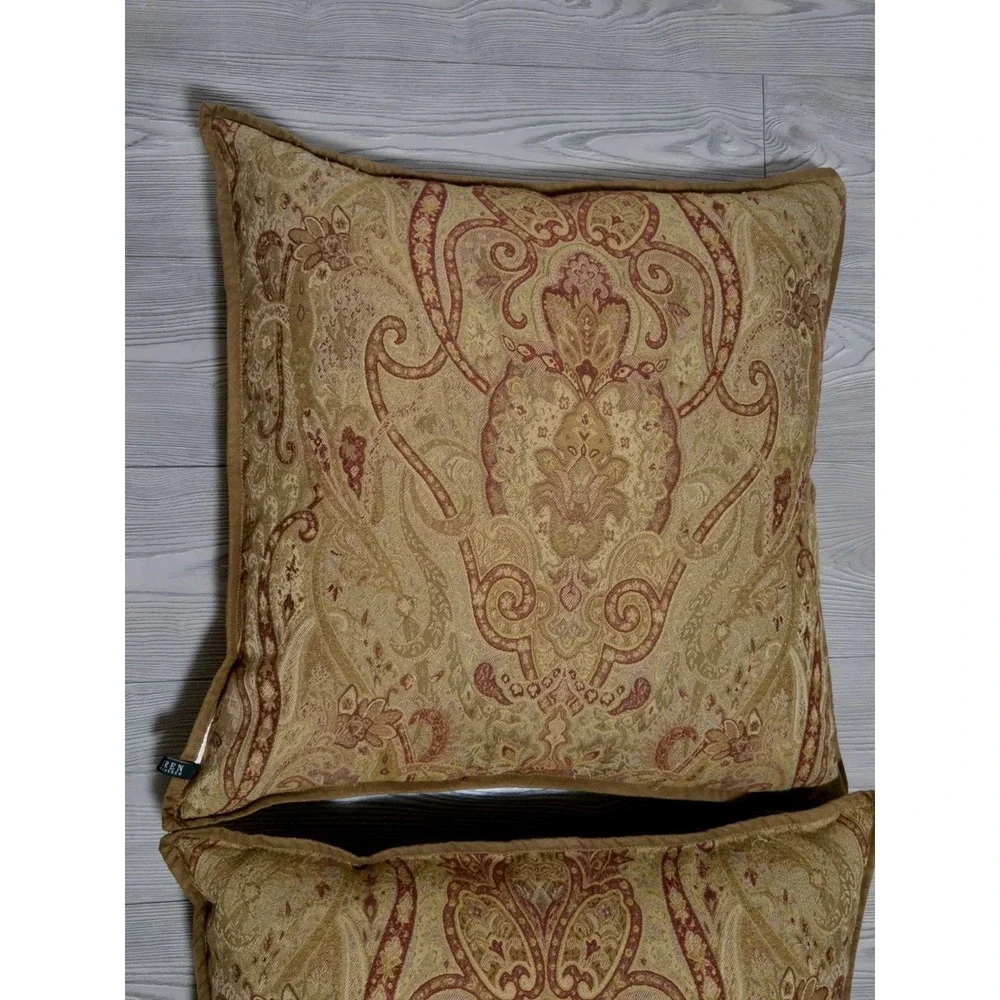 Lauren Ralph Lauren Dalmency Hall Gold Burgundy Suede Trim Medallion 24